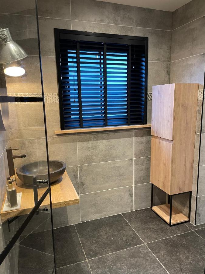 De Heerlykheid Wemeldinge, Vlak Bij Strand En Bos, Ruime Vakantiewoning Met Eigen Patio In De Karakteristieke Dorpsstraat Экстерьер фото